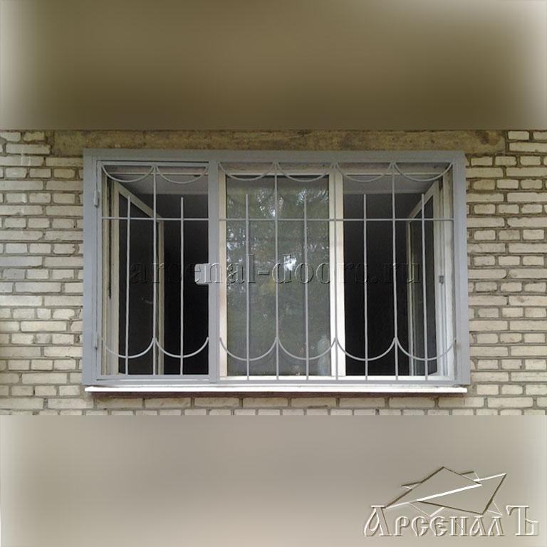 Распашные сварные решетки на окна Шаховская