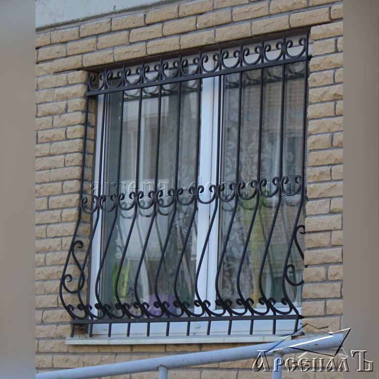 Дутые металлические решетка на окно, балконы и лоджии