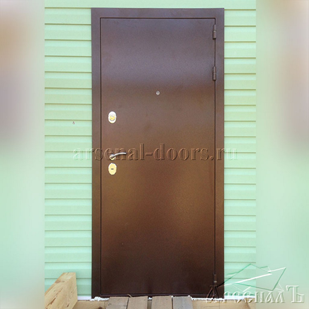 Недорогая металлическая дверь с порошковым напылением