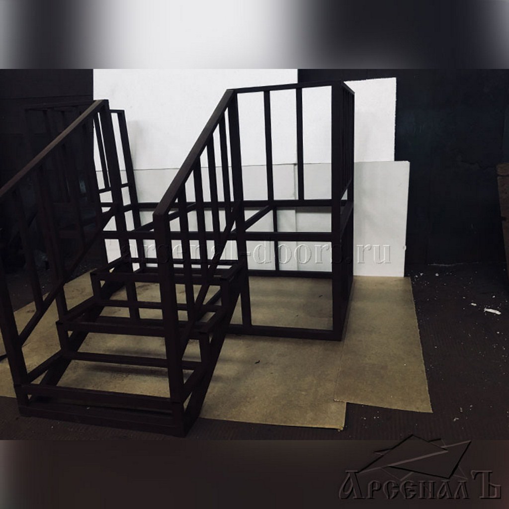 Изготовление сварной металлической лестницы
